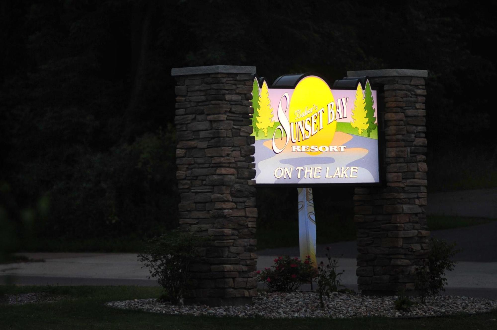 Bakers Sunset Bay Resort Lake Delton Esterno foto
